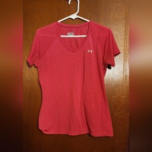 Women's v-neck T-shirt size MD